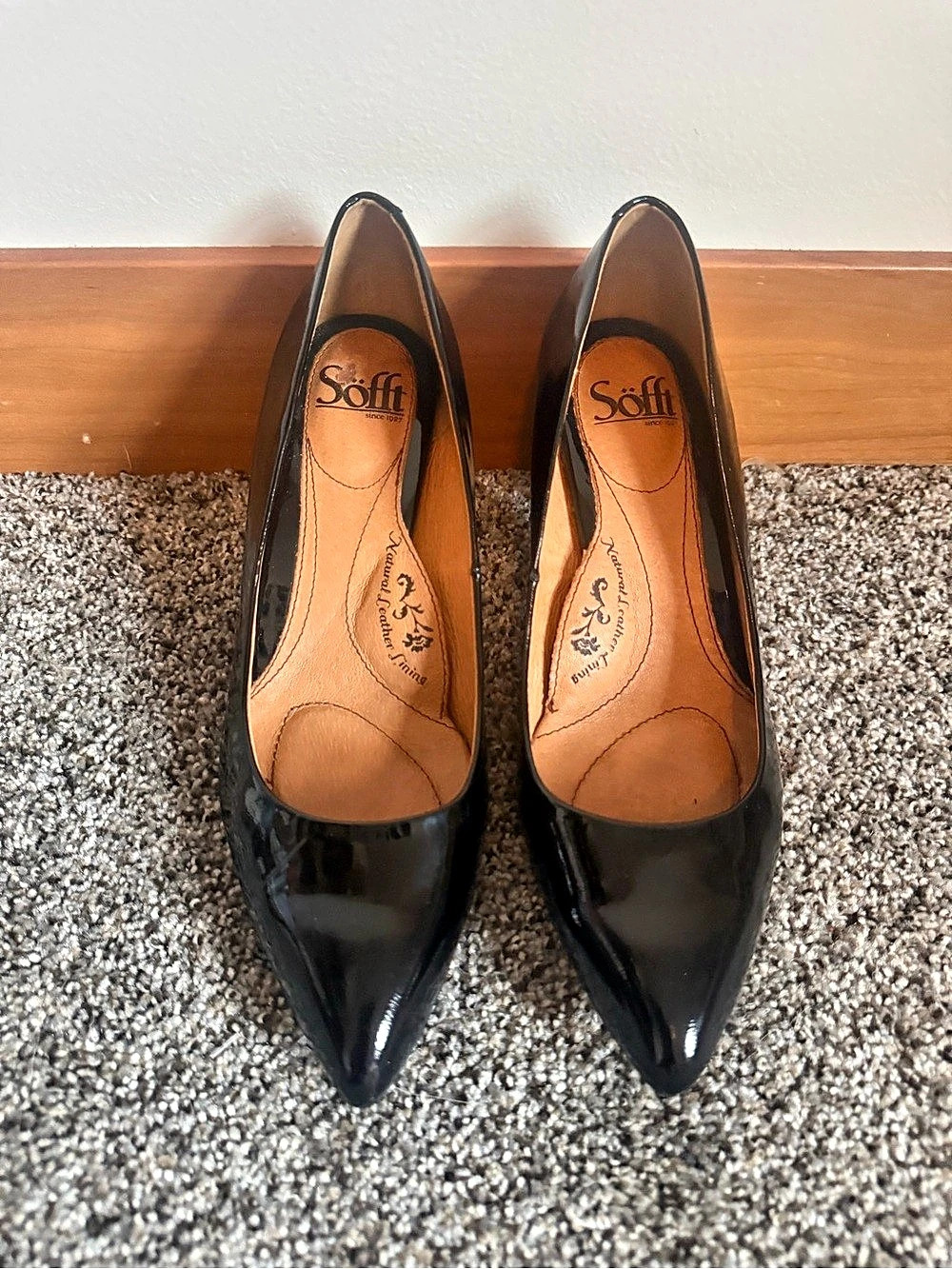 Sofft Sandra Pointed Toe Pump Black Patent Leather Heels US 7.5